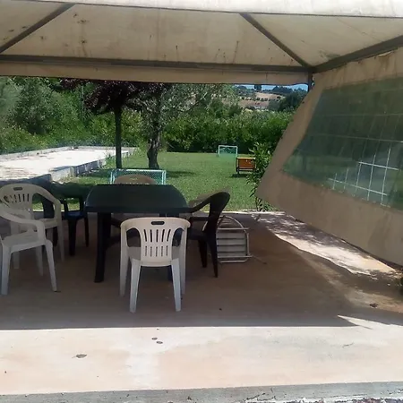 Da Fioro לינה וארוחת בוקר Massignano